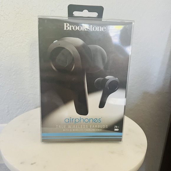 Brookstone Airphones True Wireless Earbuds BKH600 - Picture 1 of 5